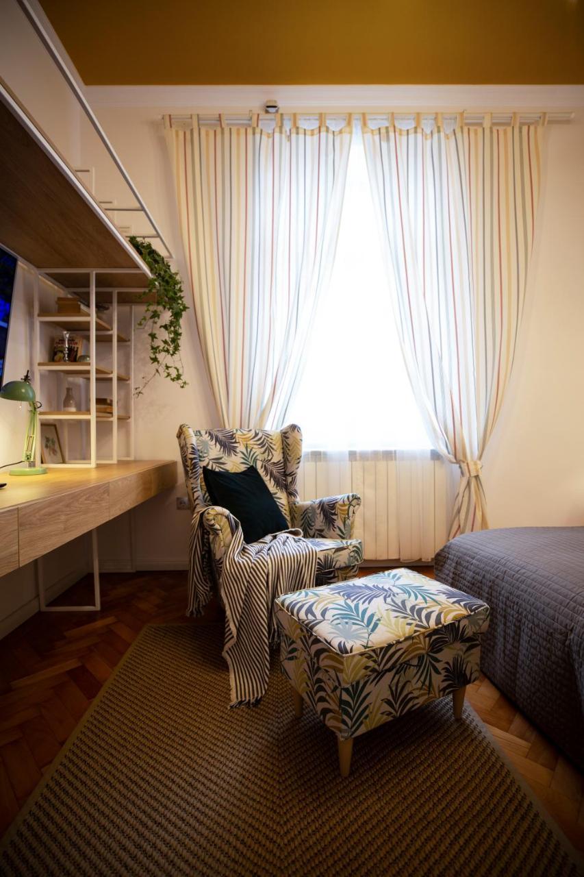Yellow Apartment Kluż-Napoka Zewnętrze zdjęcie