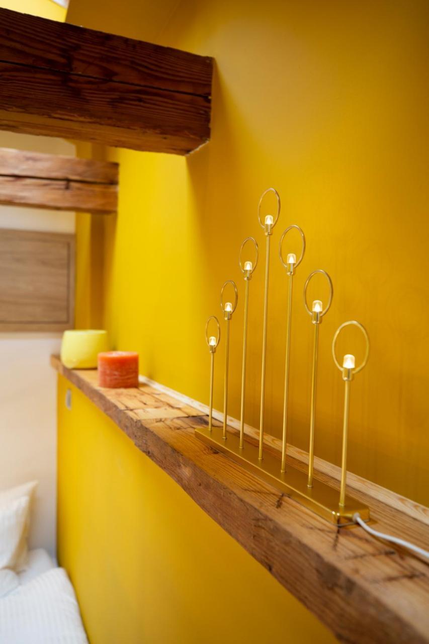 Yellow Apartment Kluż-Napoka Zewnętrze zdjęcie