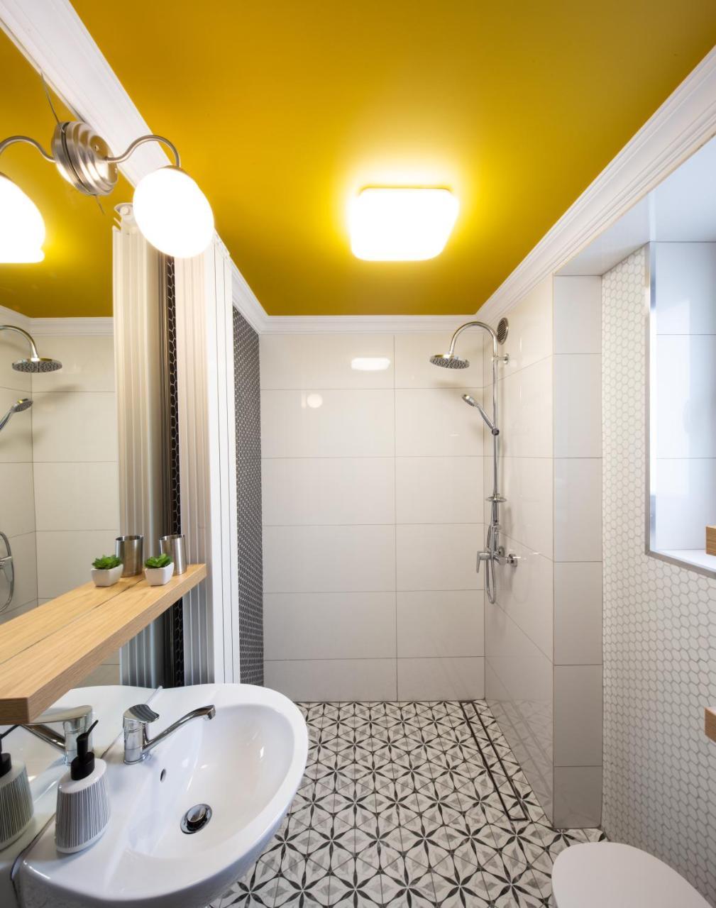 Yellow Apartment Kluż-Napoka Zewnętrze zdjęcie