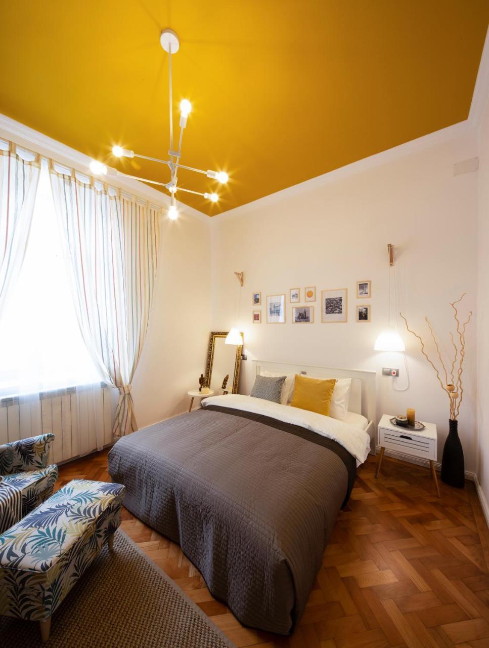 Yellow Apartment Kluż-Napoka Zewnętrze zdjęcie